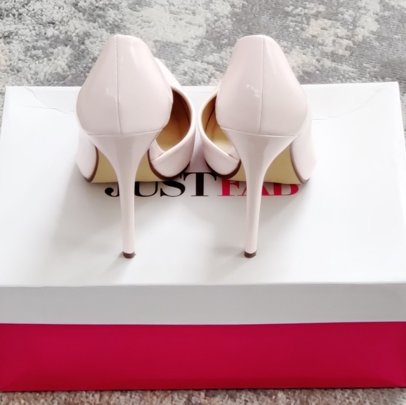 SOLD - Picture 5 of 6